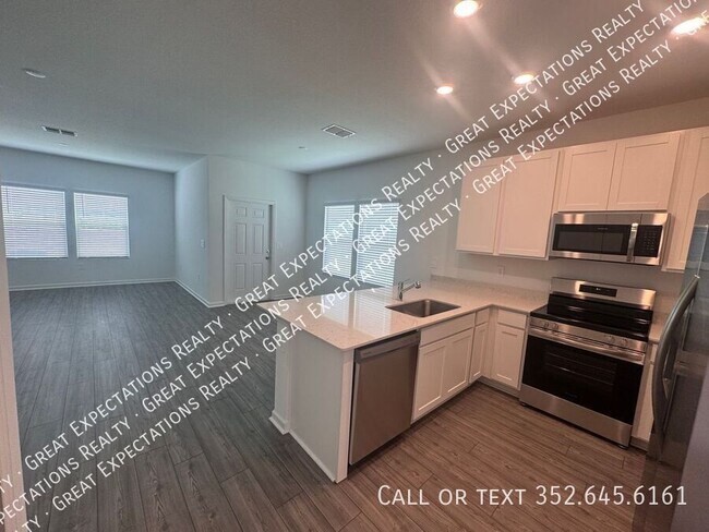 4923 SW 81st Ln in Ocala, FL - Building Photo - Building Photo
