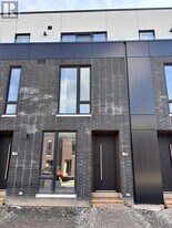 150 Everett Cmn in St Catharines, ON - Building Photo