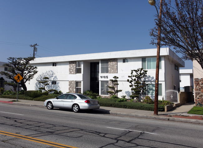 4105 W 182nd St in Torrance, CA - Foto de edificio - Building Photo