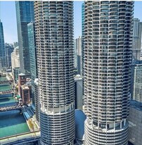 300 N State St, Unit 2507 in Chicago, IL - Building Photo