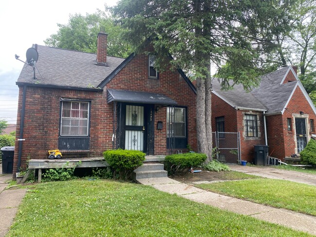 property at 18445 Goulburn Ave