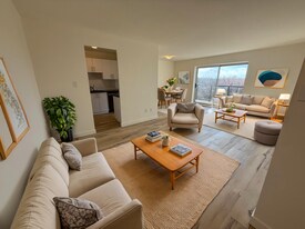 Riviera Apartments in Brampton, ON - Building Photo