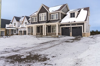 13 ALDWINCKLE Ave in Oro-Medonte, ON - Building Photo - Building Photo