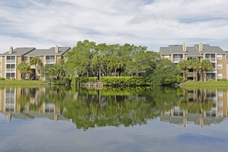 THE RETREAT AT VISTA LAKE in Ft. Myers, FL - Building Photo - Building Photo