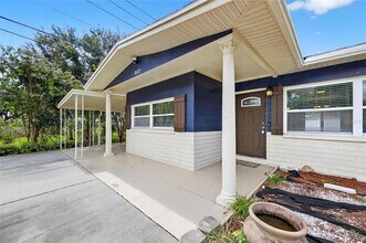10112 66th Ave in Seminole, FL - Foto de edificio - Building Photo