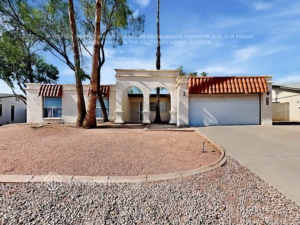 2612 W Summit Pl in Chandler, AZ - Building Photo