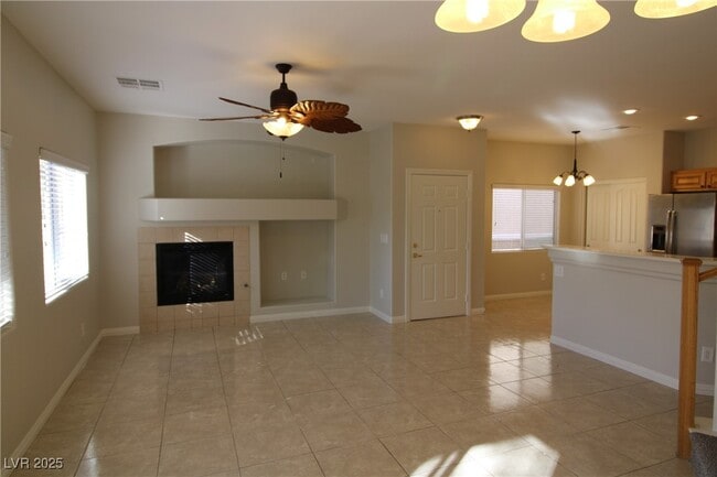 1077 Slate Crossing Ln in Henderson, NV - Building Photo - Building Photo