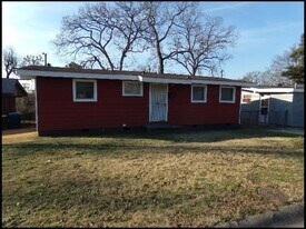 1215 W 37th St in Little Rock, AR - Building Photo