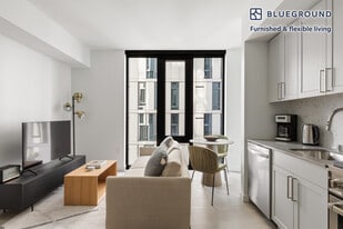 704 Spring St in Seattle, WA - Building Photo