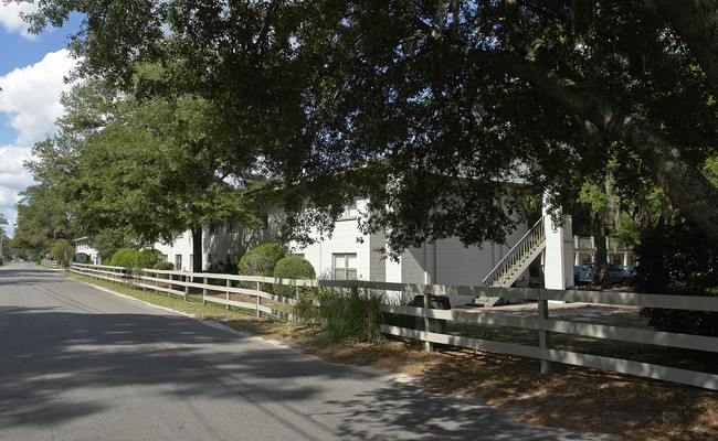 Oak Ridge Apartments in Gainesville, FL - Foto de edificio - Building Photo