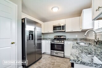 3852 Waldrop Hills Dr in Decatur, GA - Building Photo - Building Photo