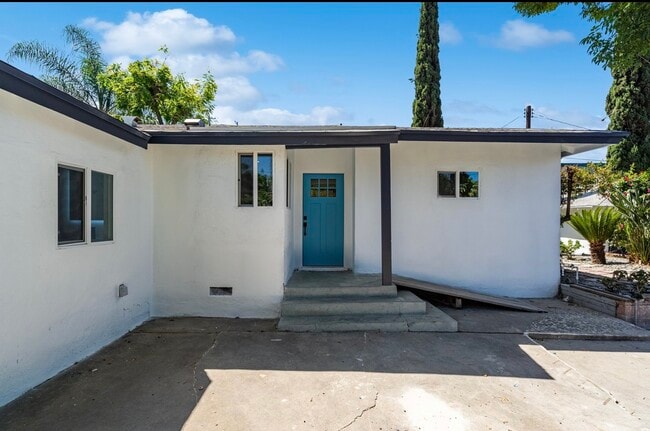 6822 Ethel Ave, Unit BR3 in North Hollywood, CA - Foto de edificio - Building Photo