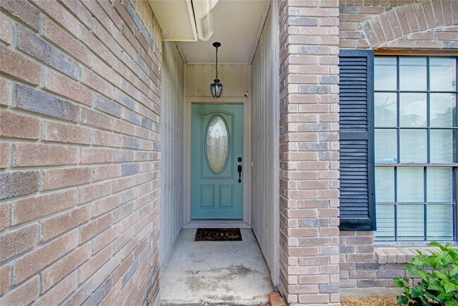 16322 Chimneystone Dr in Houston, TX - Building Photo - Building Photo