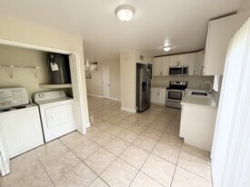 7505 Kimberly Blvd in North Lauderdale, FL - Building Photo