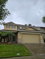 3832 Kaweah St in West Sacramento, CA - Building Photo