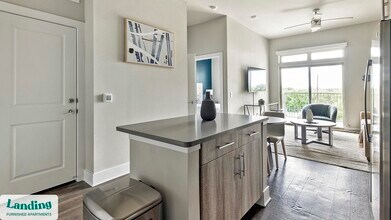 1900 Airport Commerce Dr, Unit 3201.1409051 in Austin, TX - Building Photo - Building Photo