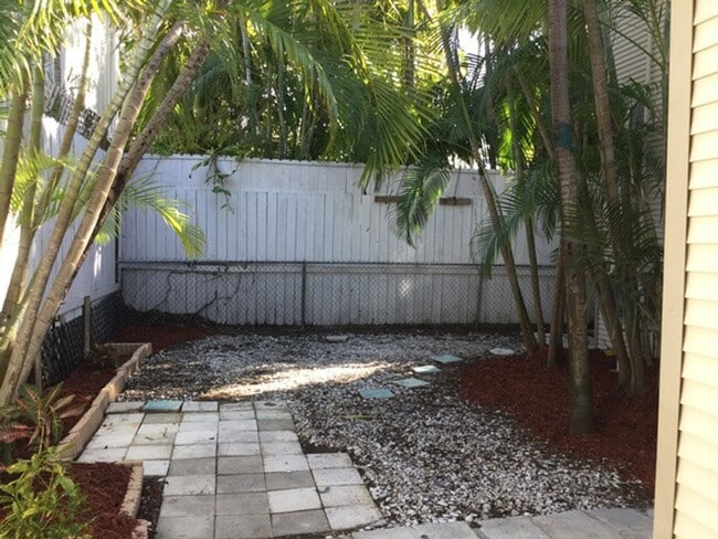 1508 Seminary St in Key West, FL - Building Photo - Building Photo