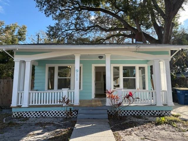 property at 911 Hart St