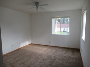 2418-2418 Hillcrest Dr in Brainerd, MN - Building Photo - Building Photo