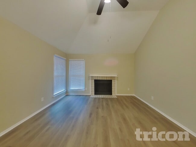 1314 Jasmine Dr in Lewisville, TX - Building Photo - Building Photo