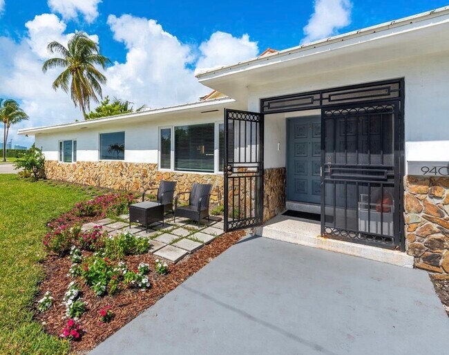 940 NE 71st St in Miami, FL - Building Photo - Building Photo