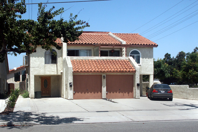 4981 Pearce St in Huntington Beach, CA - Building Photo - Building Photo