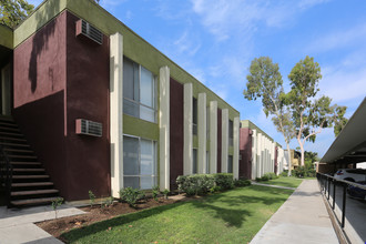 Sycamore Village in Fullerton, CA - Building Photo - Building Photo