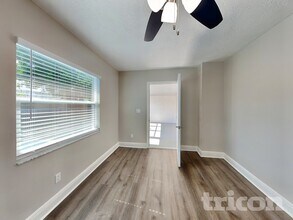 6140 30th Ave N in St. Petersburg, FL - Building Photo - Building Photo