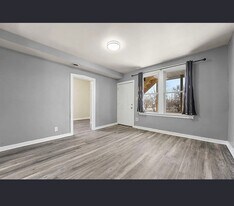 3906 Catalpa St, Unit 2 in East Chicago, IN - Building Photo
