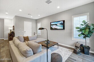 1825 N 43rd Ter in Phoenix, AZ - Building Photo - Building Photo