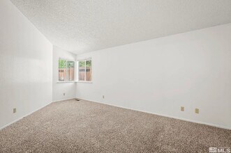 6402 Park Pl in Reno, NV - Building Photo - Building Photo