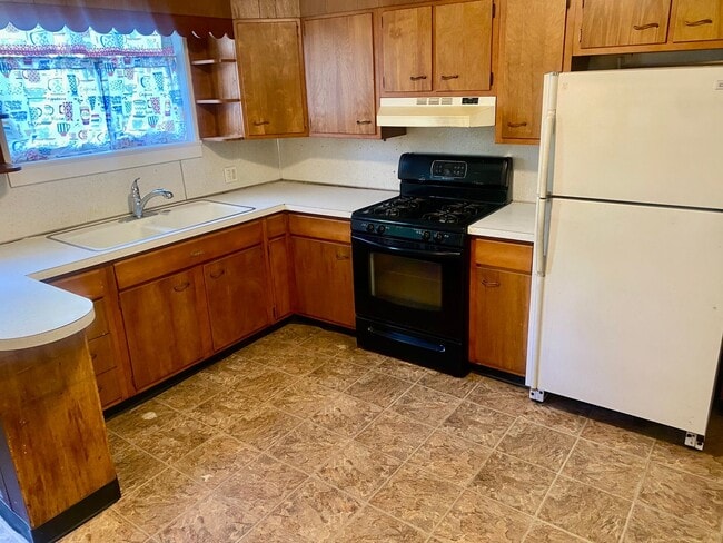744 Pawnee St in Bethlehem, PA - Building Photo - Building Photo