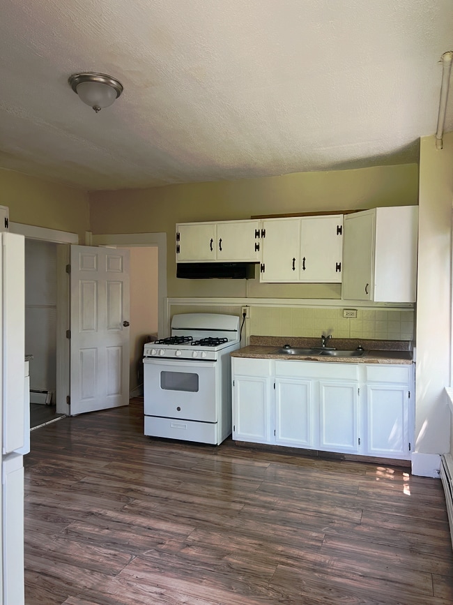 574 Clinton Ave, Unit #1
