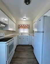 8 N 8th St in Selah, WA - Building Photo - Building Photo