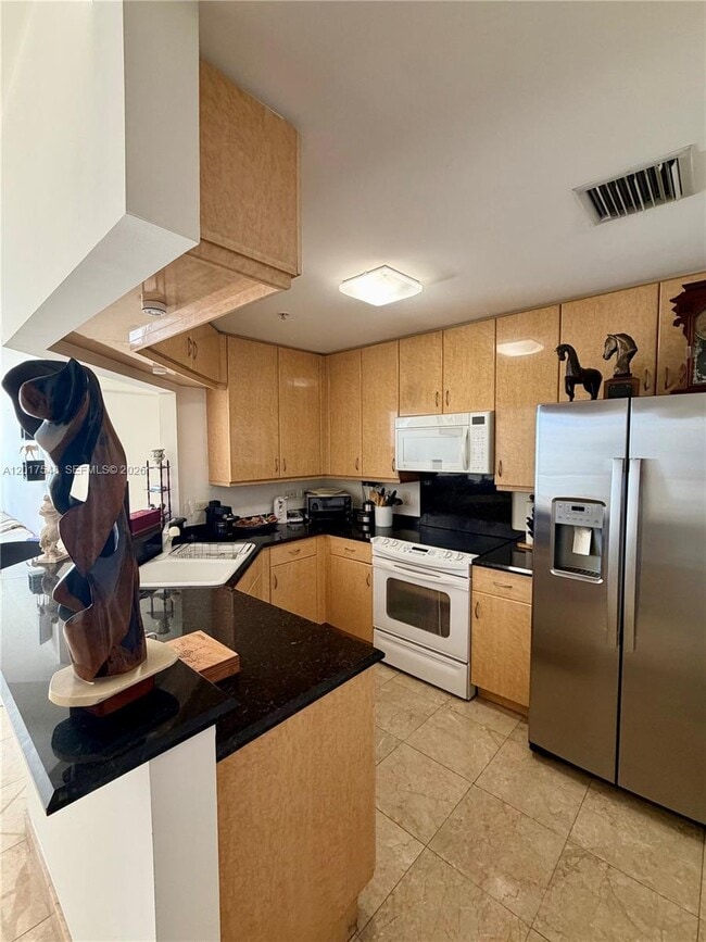 property at 801 Brickell Key Blvd