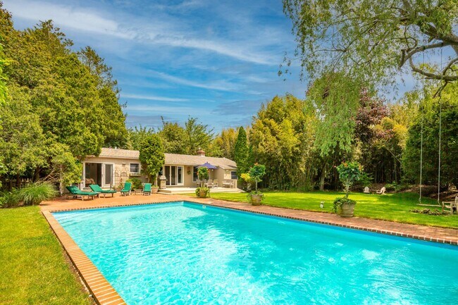 property at 77 Hildreth Ln