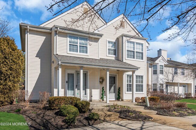 237 Paddington Ct in Englishtown, NJ - Building Photo - Building Photo