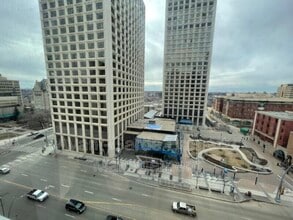 10024 Jasper Ave in Edmonton, AB - Building Photo - Building Photo