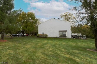 242 Penns Way in Bernards, NJ - Building Photo - Building Photo