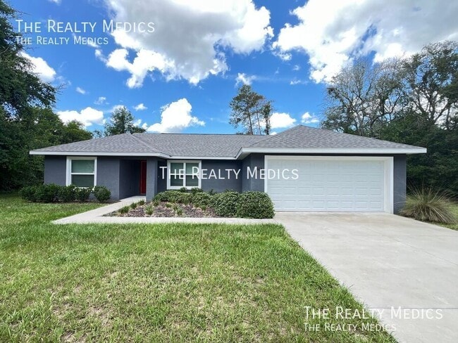 property at 15662 SW 27th Ave Rd