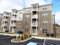 Miller's Rest Apartments in Lynchburg, VA - Foto de edificio - Building Photo