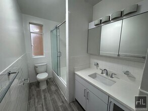 5 AVENUE in New York, NY - Building Photo - Building Photo