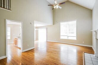 906 Bexley Dr in Smyrna, TN - Building Photo - Building Photo