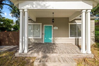2708 N Mitchell Ave in Tampa, FL - Building Photo - Building Photo