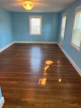 28 Farmington Rd, Unit 1 in Newton, MA - Building Photo - Building Photo