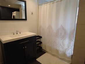 265 NE 151st St in Miami, FL - Building Photo - Building Photo