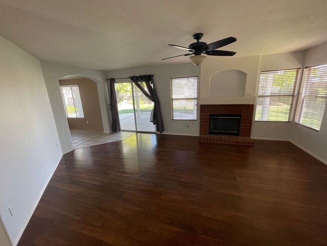 8728 Mesa Oak Dr in Riverside, CA - Building Photo - Building Photo