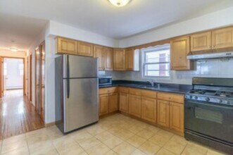 485 Manila Ave in Jersey City, NJ - Building Photo - Building Photo