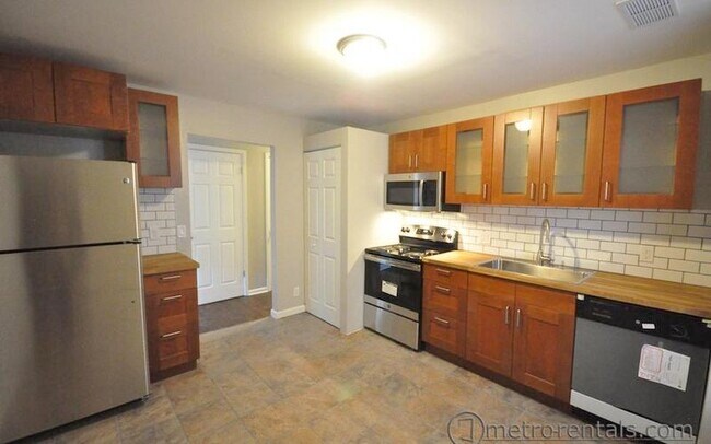 452 W 3rd Ave in Columbus, OH - Foto de edificio - Building Photo