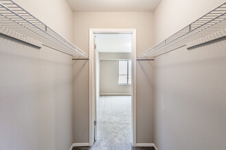 Timberidge Apartments in Farmington Hills, MI - Building Photo - Interior Photo